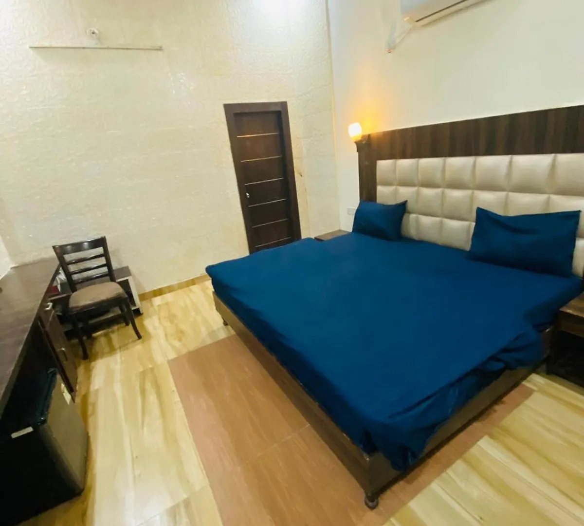 Hotel Prime Star Ac Family Room Агра 3*,